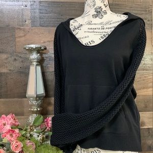 3/$15🍃🌸 New York & Company Sweater Size Medium